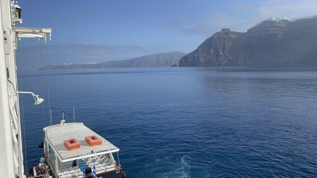 ¿Escala de cruceros en Santorini?